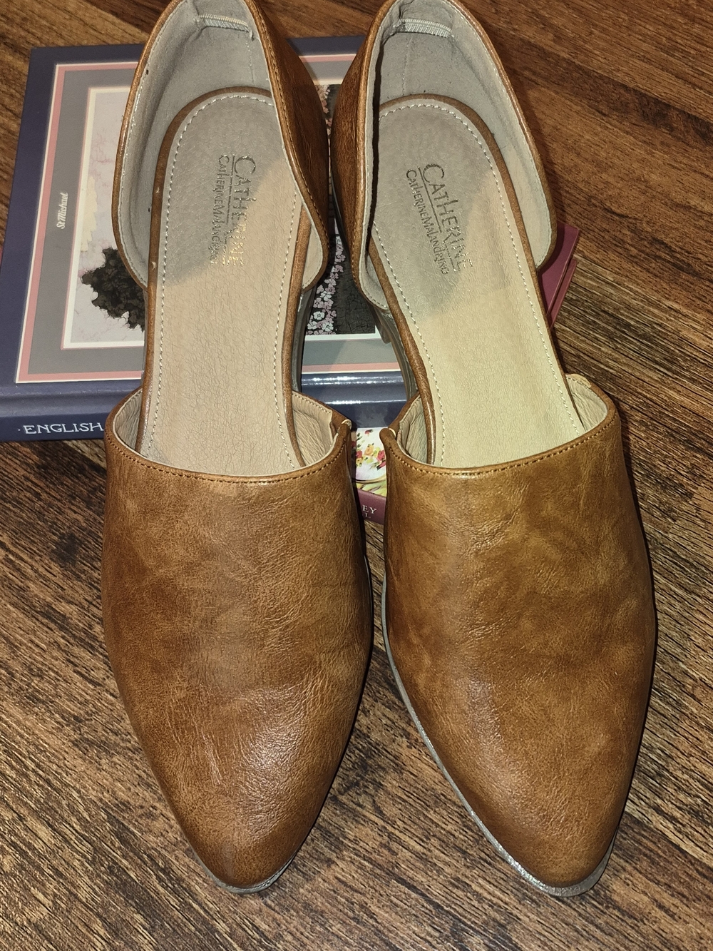 Catherine Malandrino Alaney Tan Pointed D'Orsay Flats Size 10 - Picture 2 of 5
